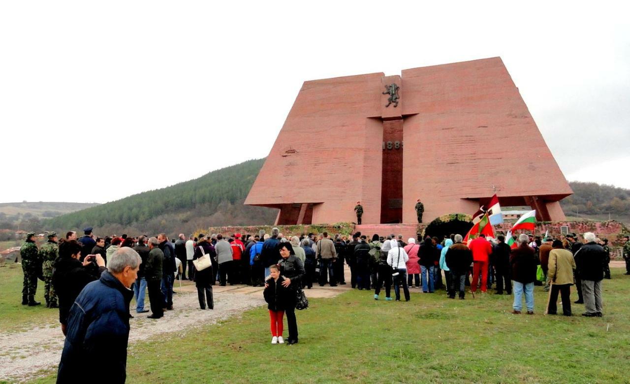 Hotel Aleksievata Kashta Gurgulyat エクステリア 写真