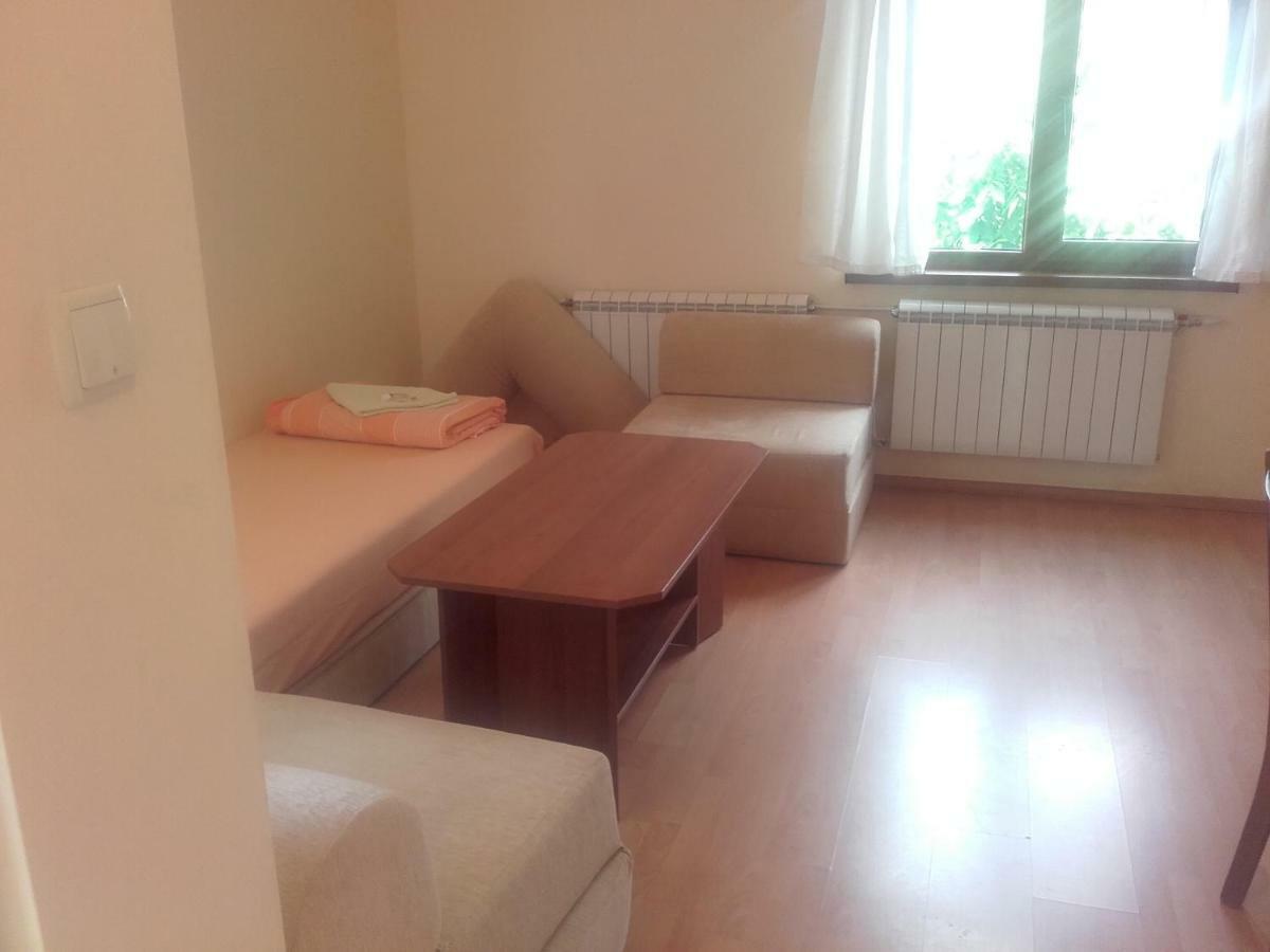 Hotel Aleksievata Kashta Gurgulyat エクステリア 写真